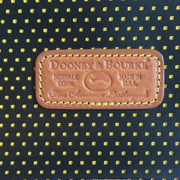 Dooney & Bourke Cabrio Leather Green/Brown Perforated Leather Crossbody Vintage - Picture 9 of 16